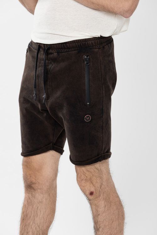Bermuda Tiu Negro