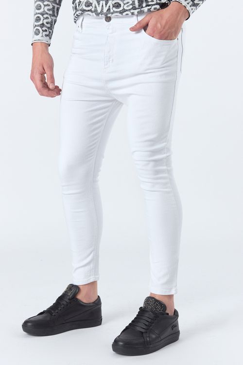 Jean Straight Tanzaliu Blanco