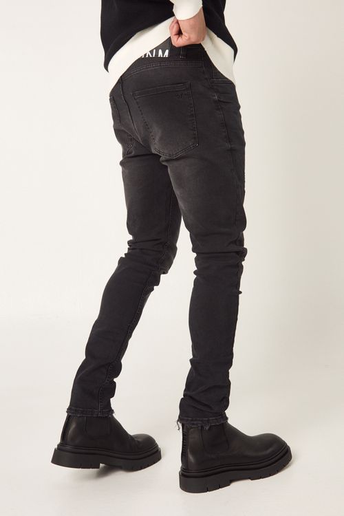 Jean Regular Treyu Negro