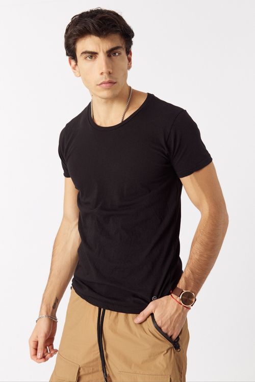 Remera Mc Bartini Negro